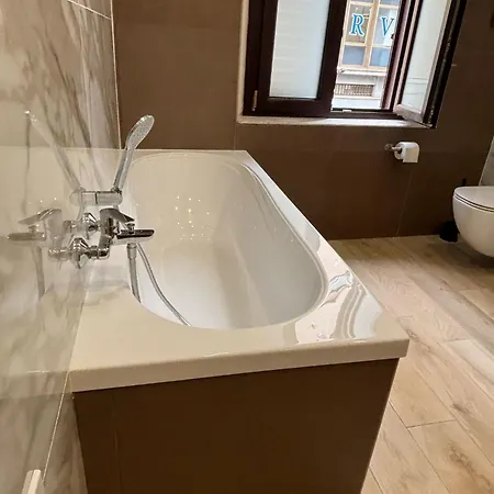 Cg Centre *